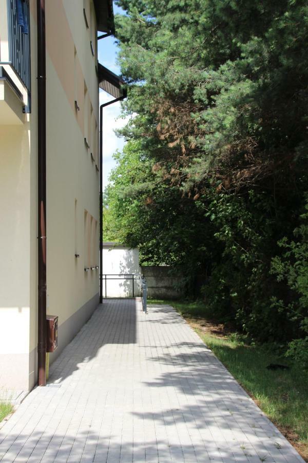 Fredry 8 Apartamento Piastow Exterior foto